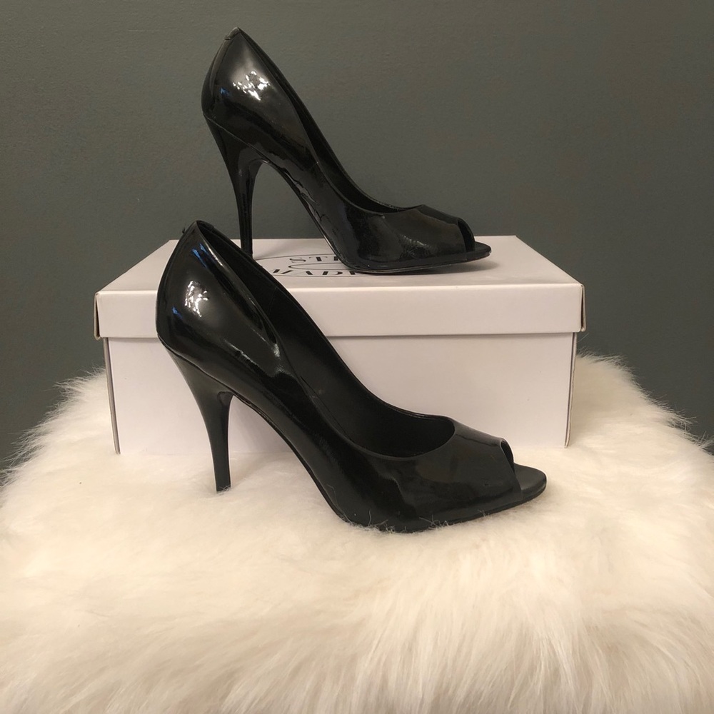 Steve Madden Women’s Peep Toe Heels